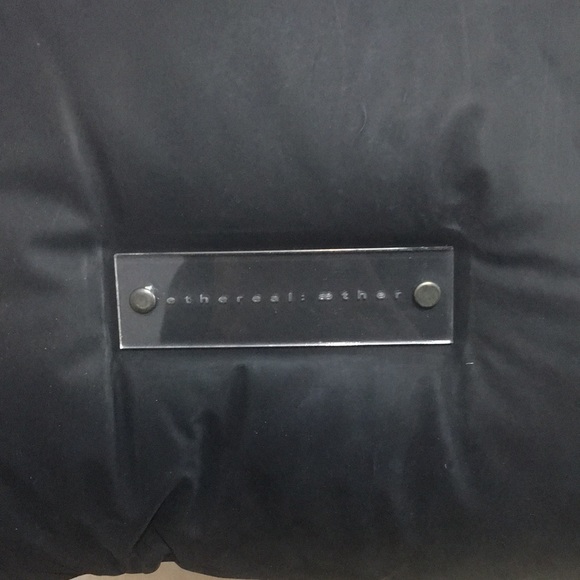 Ethereal winter puffer shoulder bag - Picture 4 of 6